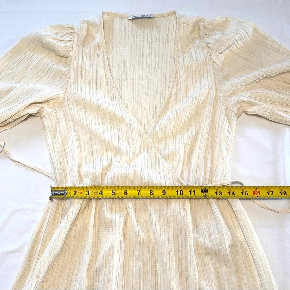 Stradivarius Cream Wrap Midi Dress - Size M - Picture 13 of 15